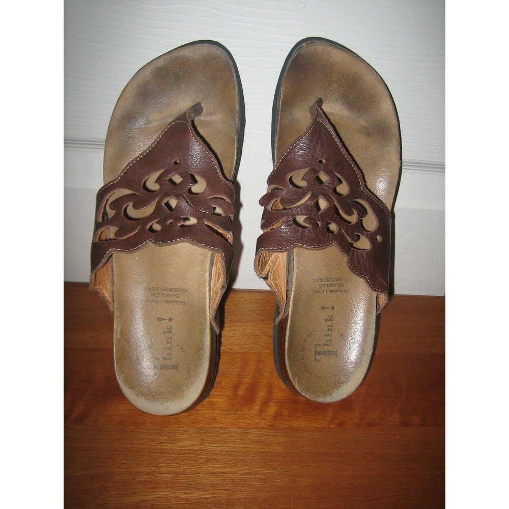 Think! Julia Scalloped/Cut-out Leather Toe Post Sandals Womens Sz 39 / 8-8.5 US